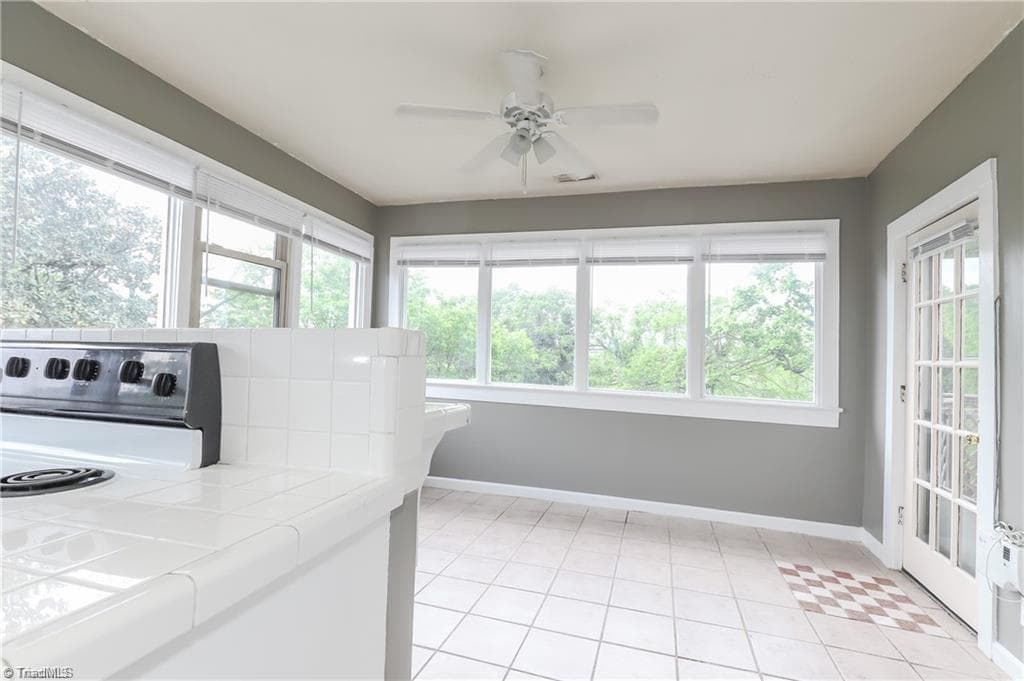 Apartment at 1025 West End Boulevard, Winston-Salem NC 27101, Winston-Salem, photo 33 of 48