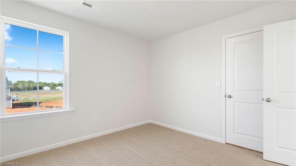 Stick/Site Built at 627 Beechwood Circle, Thomasville NC 27360, photo 16 of 18