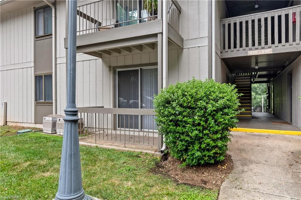Stick/Site Built at 2230 Sunderland Road # 42E, Winston-Salem NC 27103, Winston-Salem, photo 3 of 40