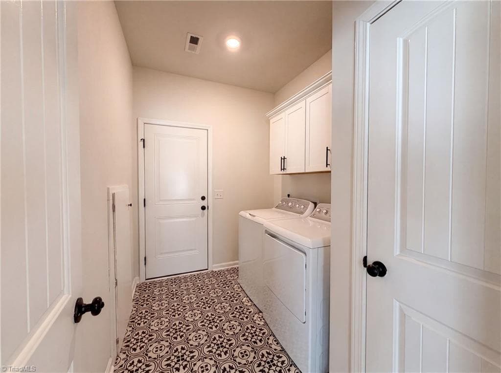 Stick/Site Built at 7463 Buckview Court, Kernersville NC 27284, photo 14 of 35