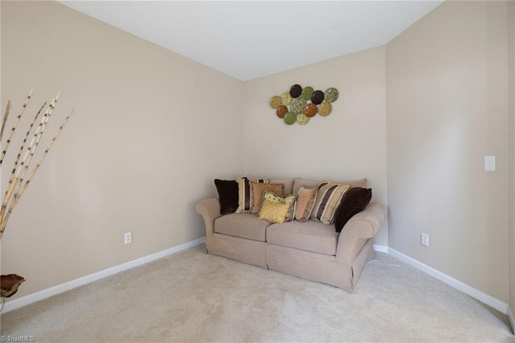 Stick/Site Built at 4034 Tellmont Court, High Point NC 27265, photo 5 of 36