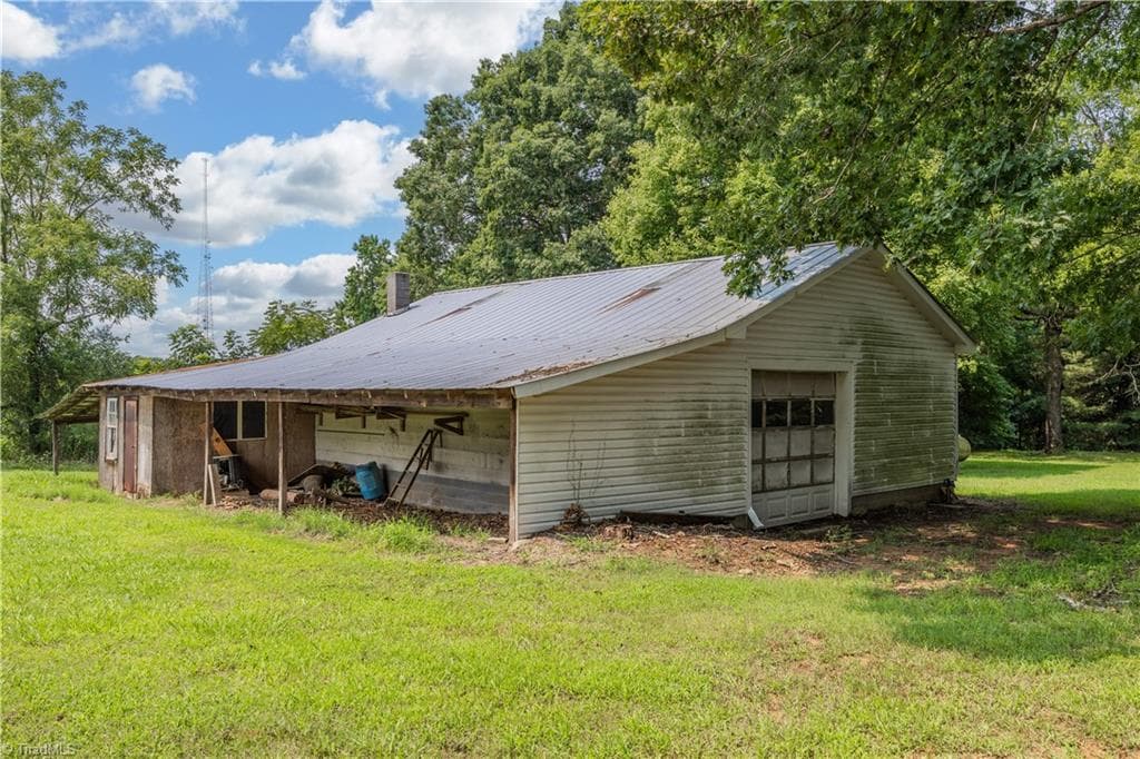 Stick/Site Built at 4988 Amick Lane, Liberty NC 27298, photo 32 of 50