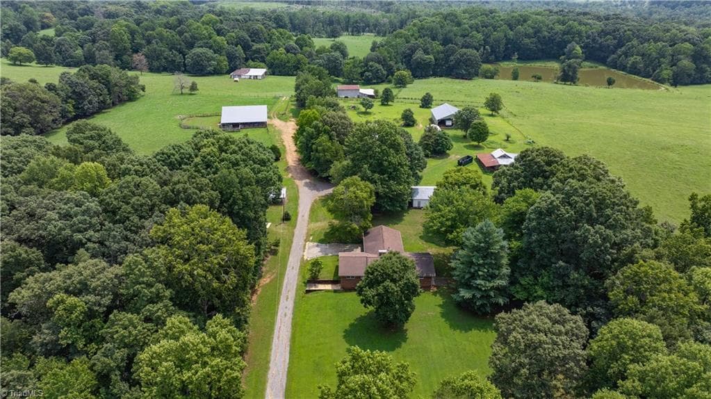4988 Amick Lane, Liberty NC 27298