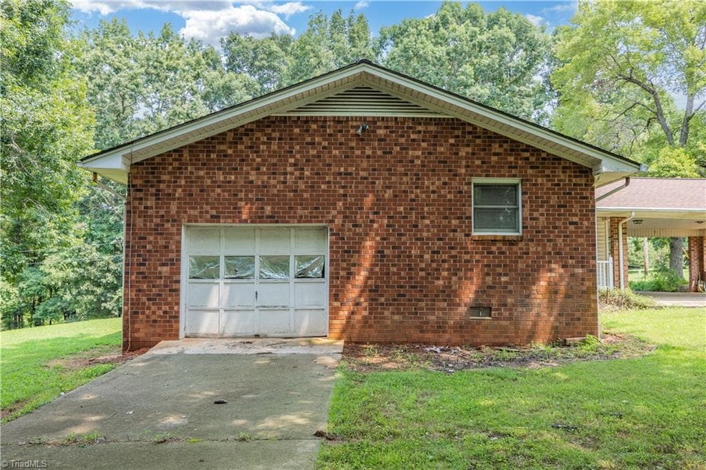 Stick/Site Built at 4988 Amick Lane, Liberty NC 27298, photo 15 of 50