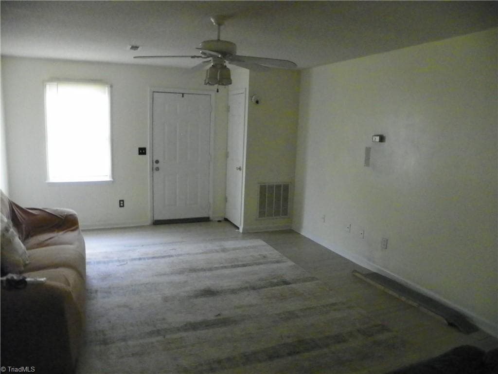 Den - 189 High Bluff Drive, Lexington NC 27295-9662, Lexington