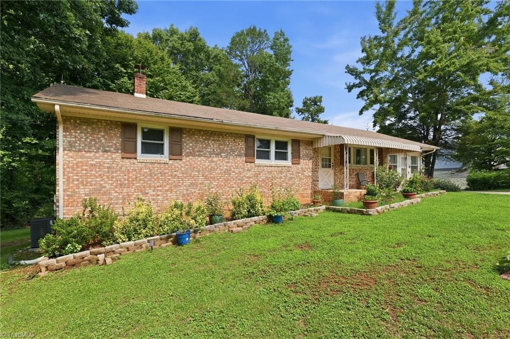 Stick/Site Built at 5703 Summit Avenue, Browns Summit NC 27214, Browns Summit, photo 2 of 37