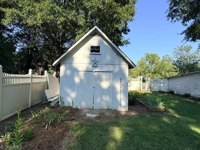 Stick/Site Built at 244 Weaver Street, Eden NC 27288, photo 23 of 26