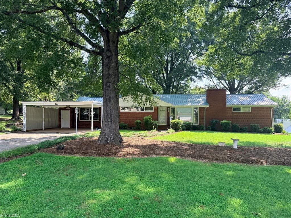 244 Weaver Street, Eden NC 27288