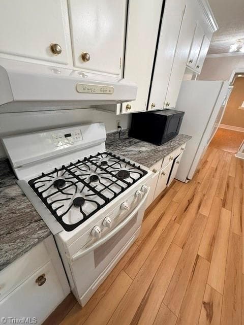 Stick/Site Built at 244 Weaver Street, Eden NC 27288, photo 5 of 26