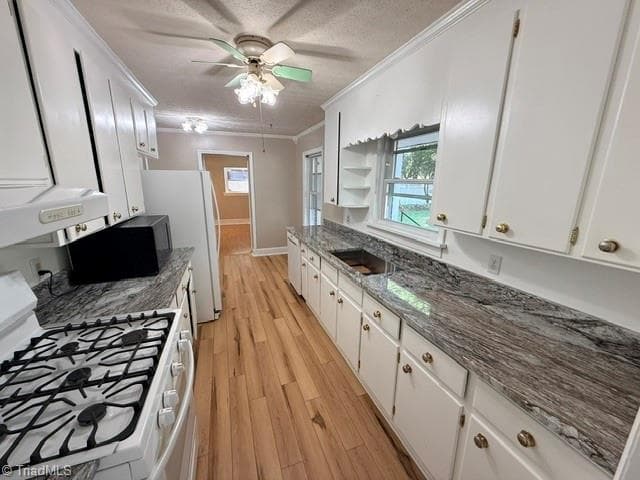 Stick/Site Built at 244 Weaver Street, Eden NC 27288, photo 4 of 26