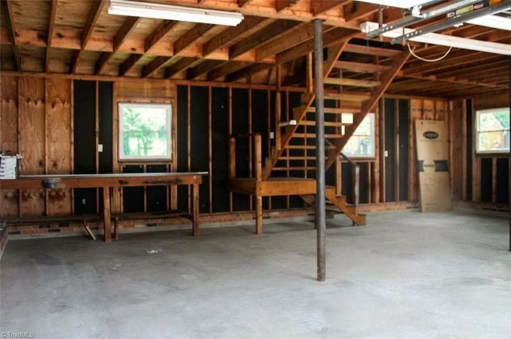 Stick/Site Built at 1000 Pine Circle Drive, High Point NC 27265, photo 11 of 14