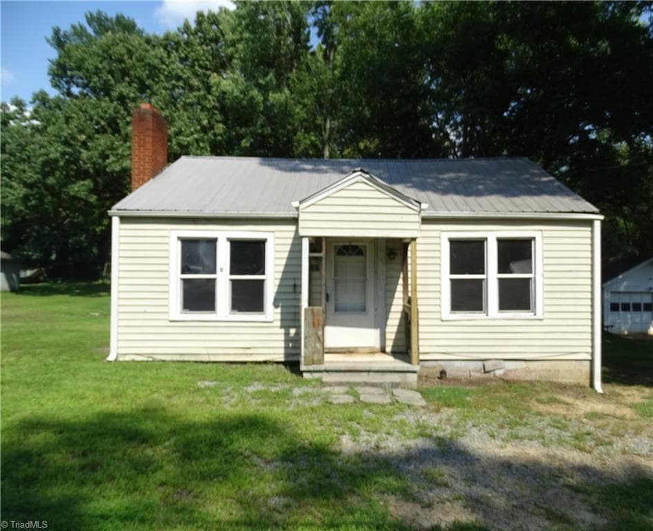 307 Goforth Drive, Thomasville NC 27360