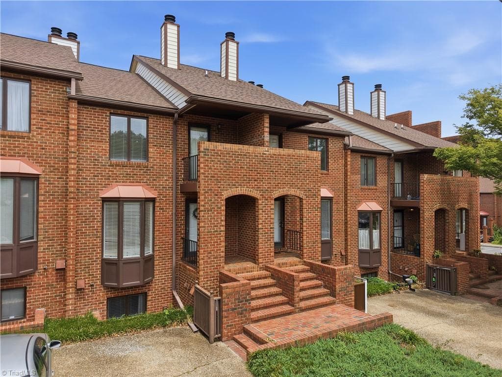 626 Walker Avenue, Greensboro NC 27401