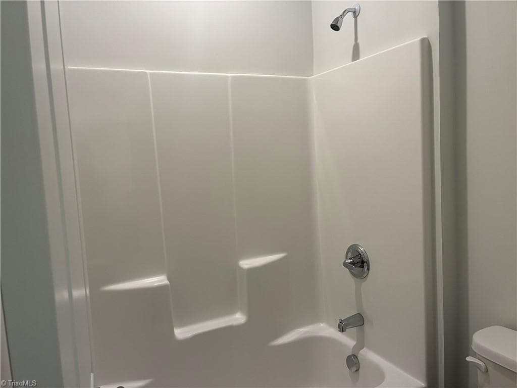 Stick/Site Built at 448 Infinity Circle, Winston-Salem NC 27103, photo 4 of 11