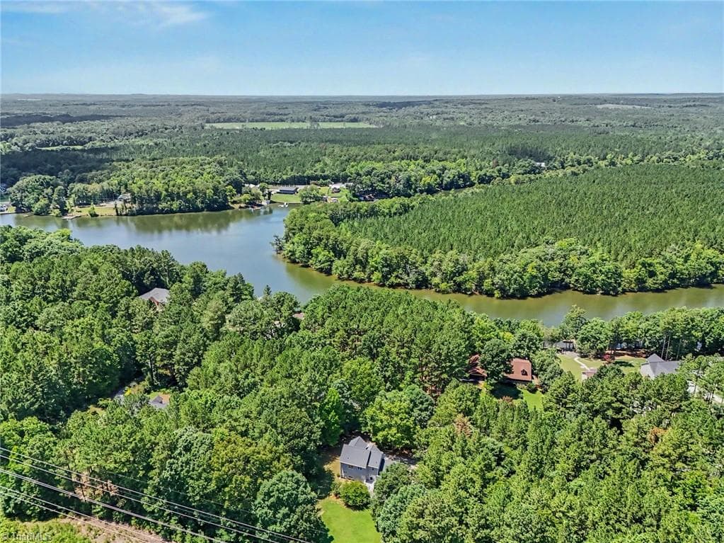 816 Crystal Bay Drive, Denton NC 27239