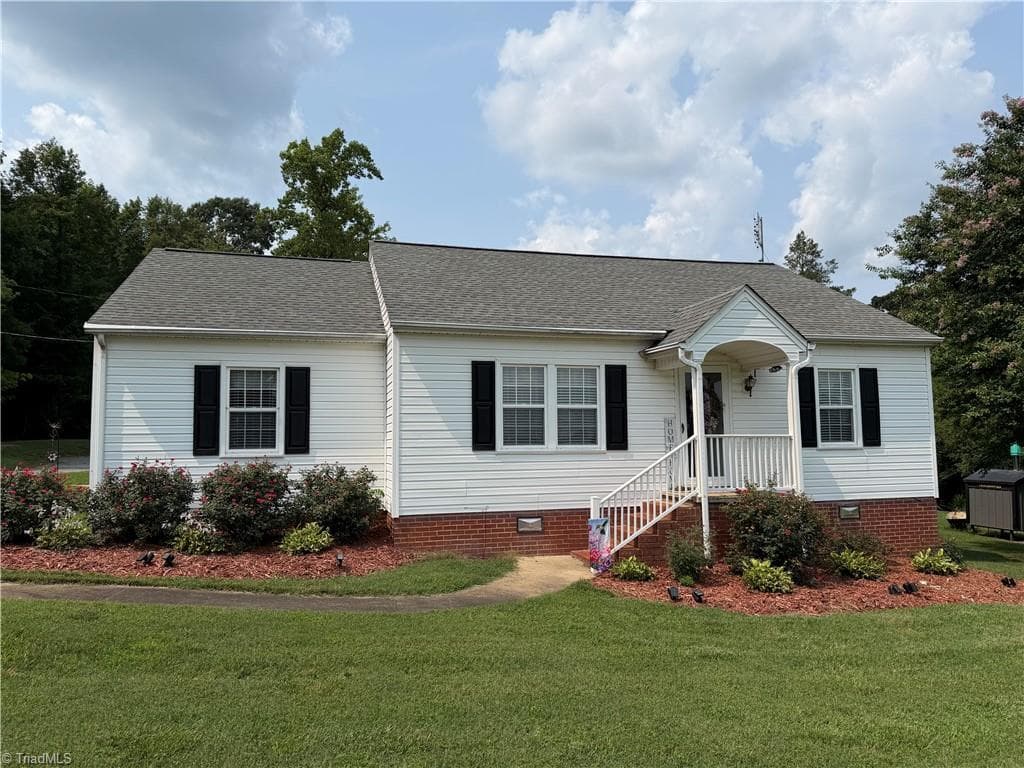 Stick/Site Built at 10317 NC Highway 49 S, Liberty NC 27298, photo 2 of 30