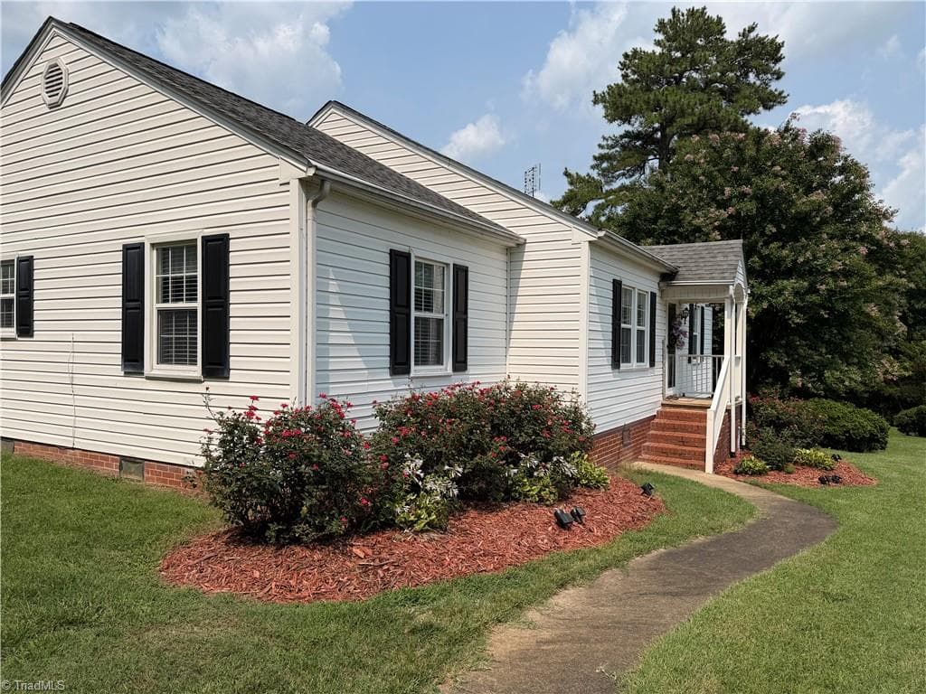 Stick/Site Built at 10317 NC Highway 49 S, Liberty NC 27298, photo 5 of 30