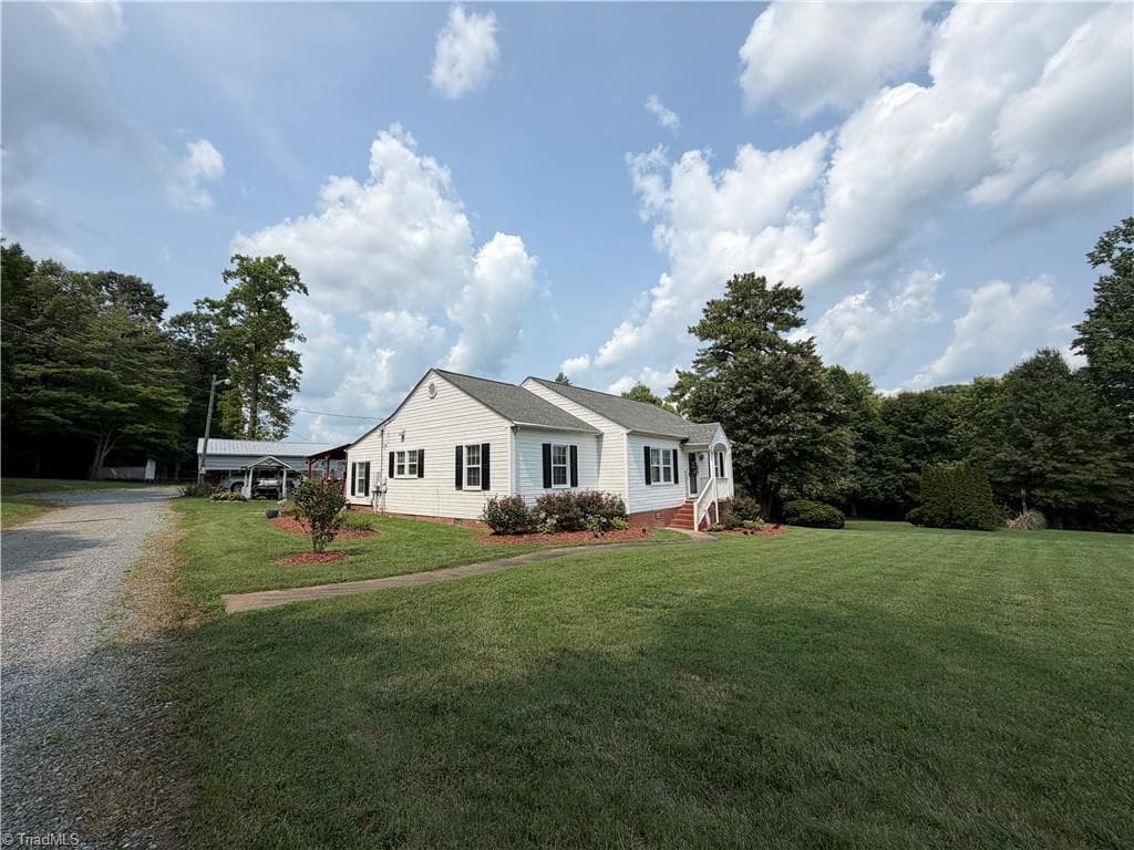 Stick/Site Built at 10317 NC Highway 49 S, Liberty NC 27298, photo 4 of 30