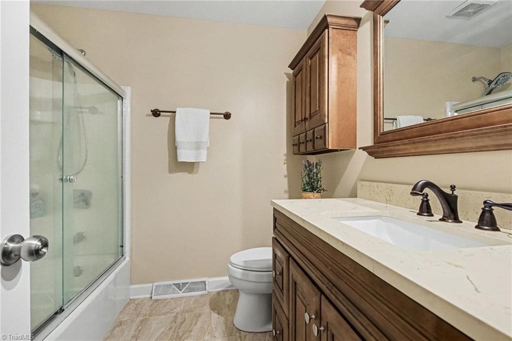 Stick/Site Built at 3212 Flanders Court, High Point NC 27265, photo 22 of 42