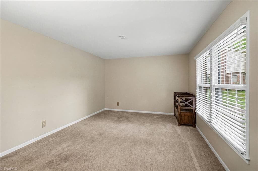 Stick/Site Built at 3212 Flanders Court, High Point NC 27265, photo 5 of 42