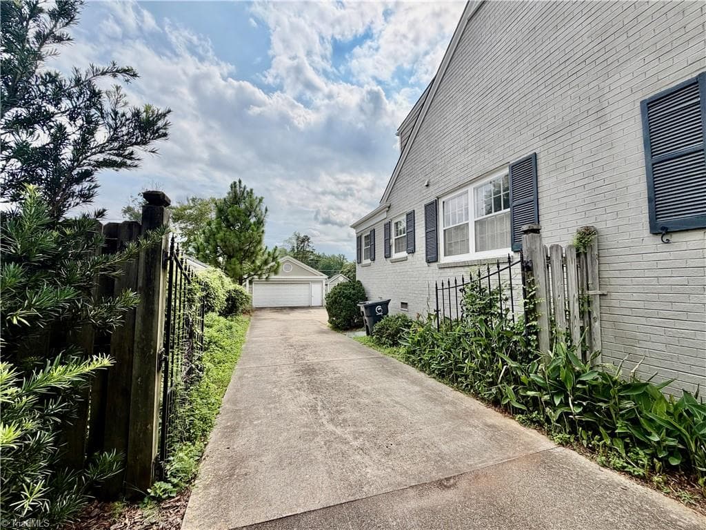 Stick/Site Built at 3921 Madison Avenue, Greensboro NC 27410, photo 39 of 41