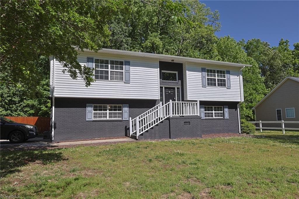 Stick/Site Built at 1474 Sherwood Drive, Reidsville NC 27320, photo 21 of 27