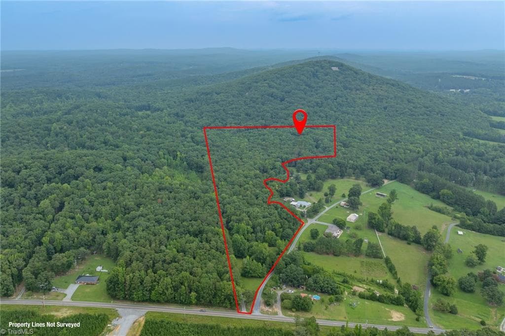 Stick/Site Built at 505 Tipperary Lane, Denton NC 27239, Denton, photo 2 of 42