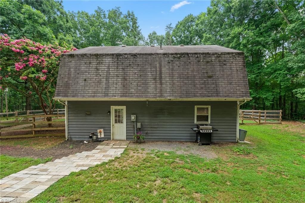 Stick/Site Built at 505 Tipperary Lane, Denton NC 27239, Denton, photo 4 of 42