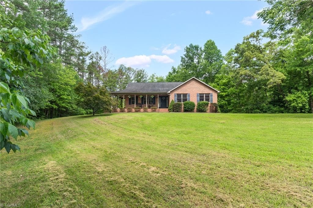 Stick/Site Built at 7150 Belews Run Road, Walnut Cove NC 27052, Walnut Cove, photo 2 of 47