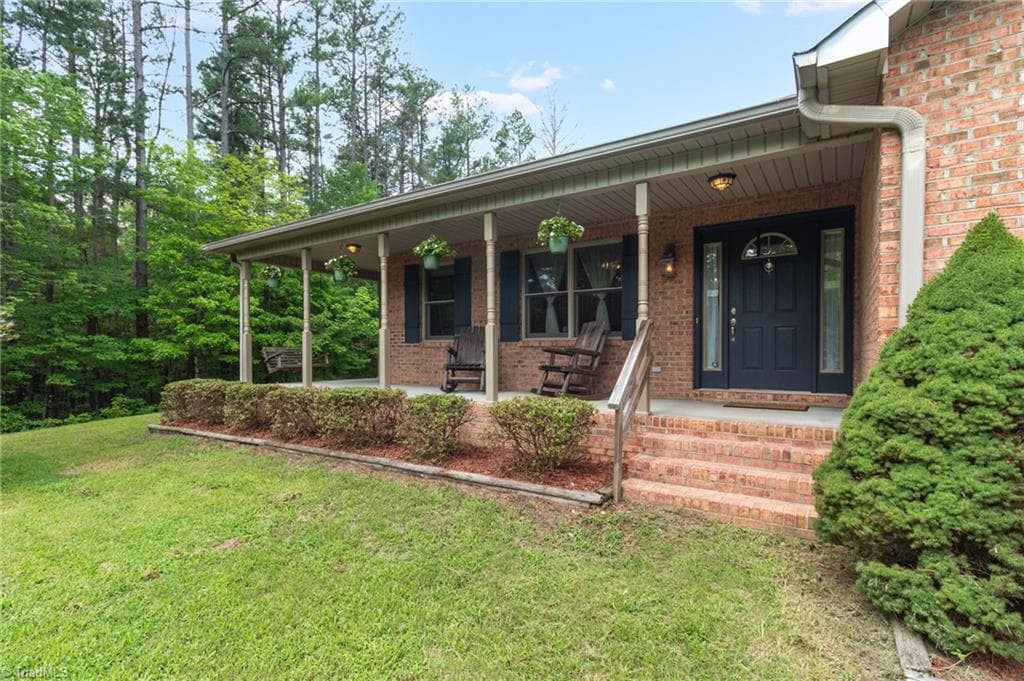 Stick/Site Built at 7150 Belews Run Road, Walnut Cove NC 27052, Walnut Cove, photo 3 of 47