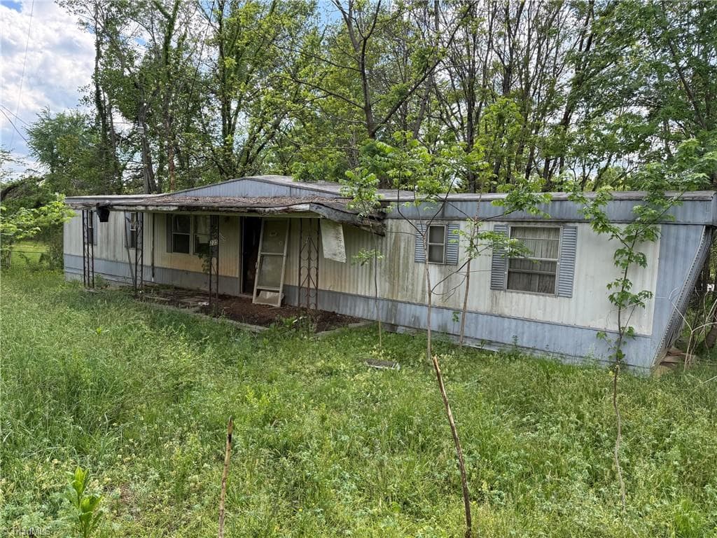 Stick/Site Built at 235 McGlamery Road, Wilkesboro NC 28697, photo 3 of 8