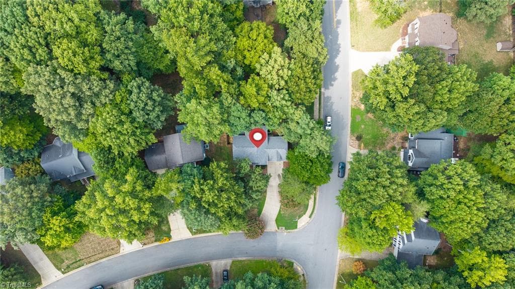 Stick/Site Built at 2000 Warwickshire Drive, Greensboro NC 27455, photo 46 of 48