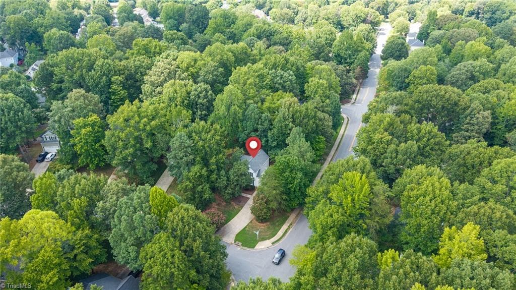 Stick/Site Built at 2000 Warwickshire Drive, Greensboro NC 27455, photo 41 of 48