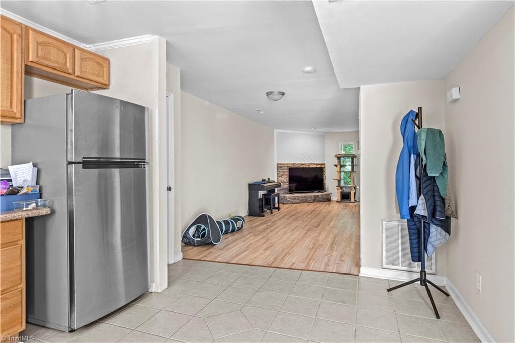 Stick/Site Built at 165 Forest View Drive, Winston-Salem NC 27104, Winston-Salem, photo 12 of 24