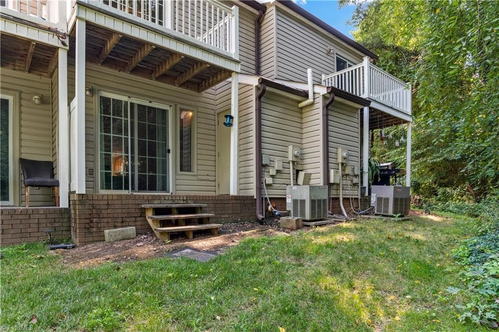 Stick/Site Built at 165 Forest View Drive, Winston-Salem NC 27104, Winston-Salem, photo 22 of 24
