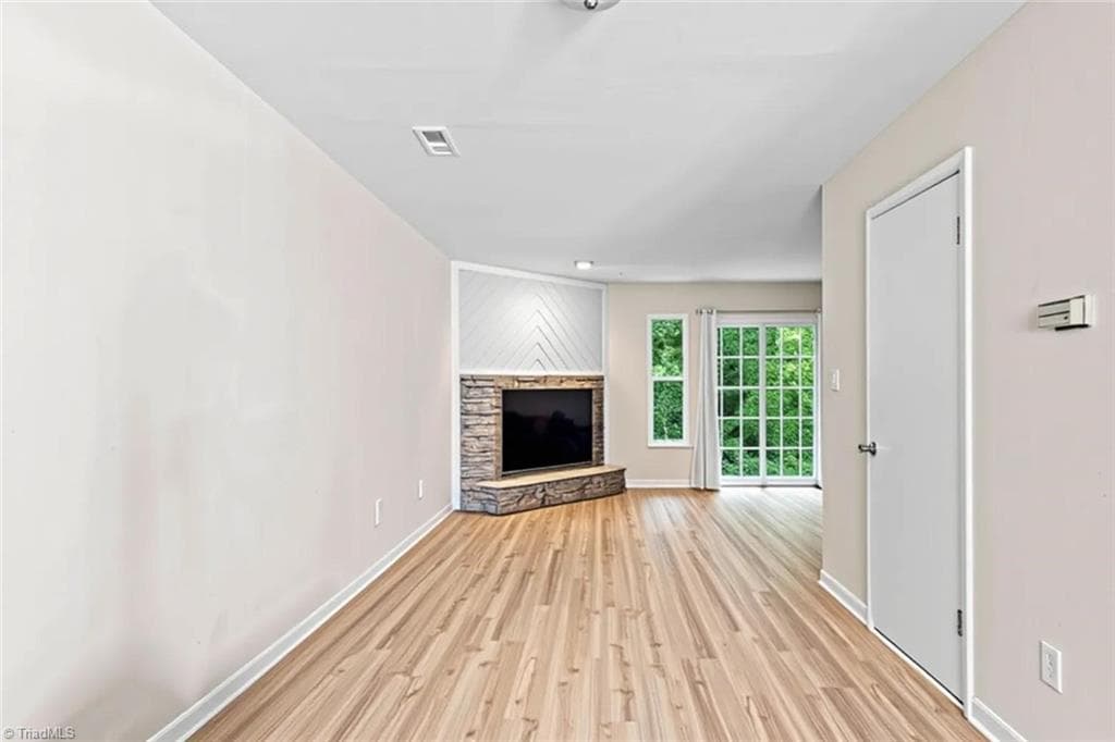 Stick/Site Built at 165 Forest View Drive, Winston-Salem NC 27104, Winston-Salem, photo 7 of 24