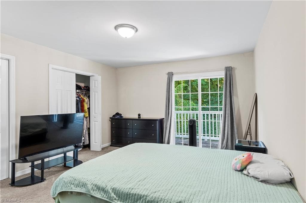 Stick/Site Built at 165 Forest View Drive, Winston-Salem NC 27104, Winston-Salem, photo 19 of 24