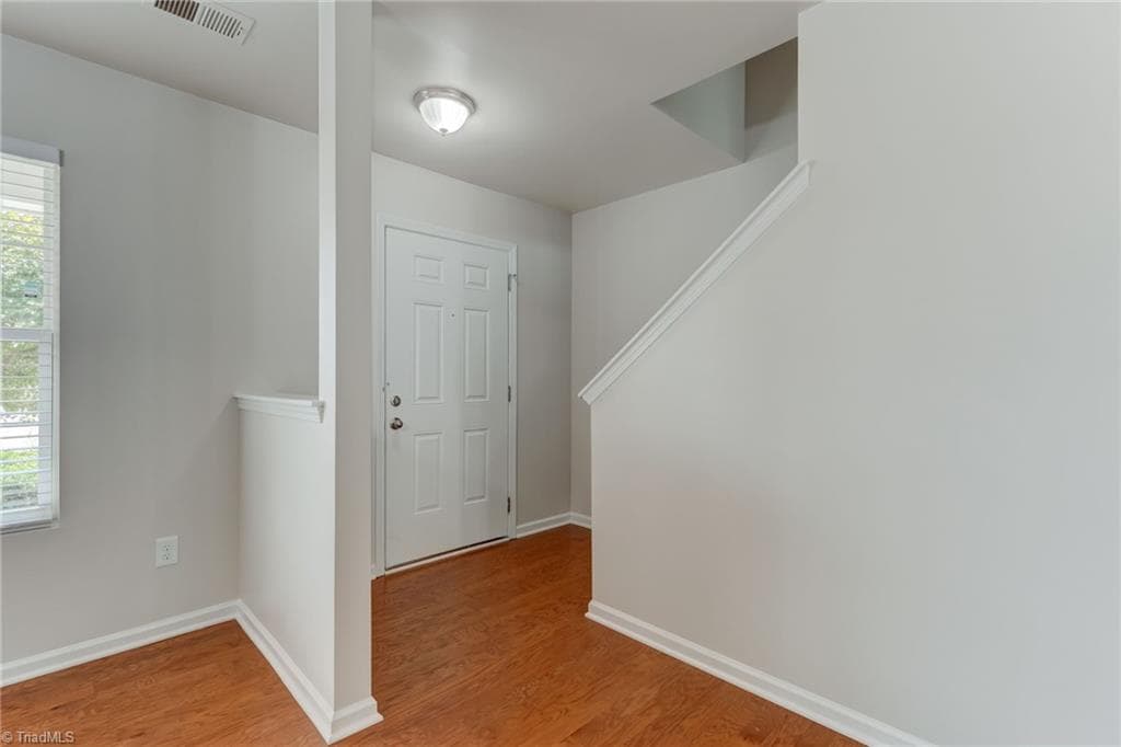 Stick/Site Built at 5955 Odenton Lane, Pfafftown NC 27040, photo 4 of 30