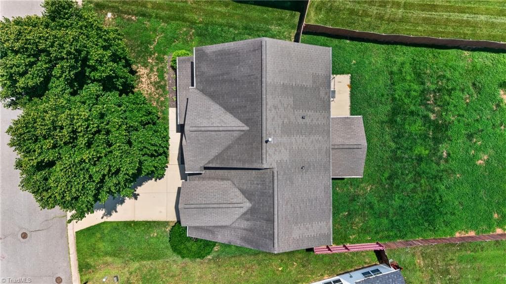 Stick/Site Built at 4045 Fountain Grove Drive, High Point NC 27265, photo 27 of 49