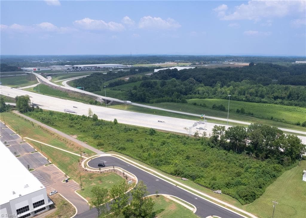 Commercial at 2221 International Drive, Statesville NC 28625, Statesville, photo 13 of 17