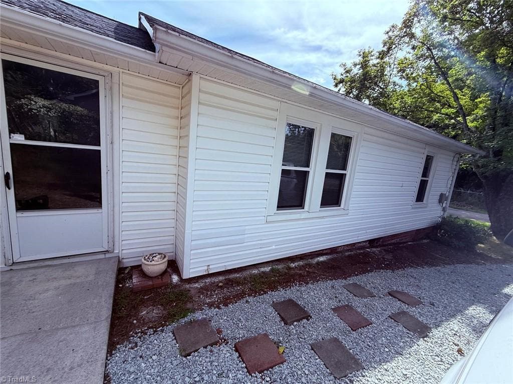 Stick/Site Built at 212 Ridgecrest Street, Thomasville NC 27360, Thomasville, photo 13 of 16