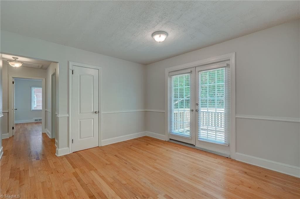 Stick/Site Built at 1206 Magnolia Street, Winston-Salem NC 27103, photo 13 of 25