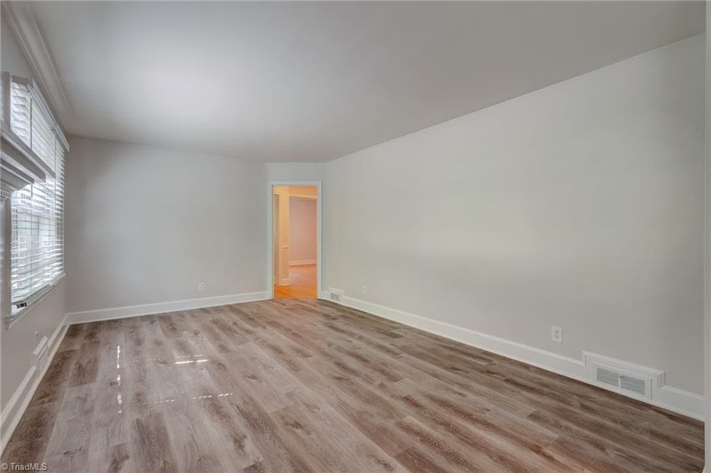 Stick/Site Built at 1206 Magnolia Street, Winston-Salem NC 27103, photo 5 of 25