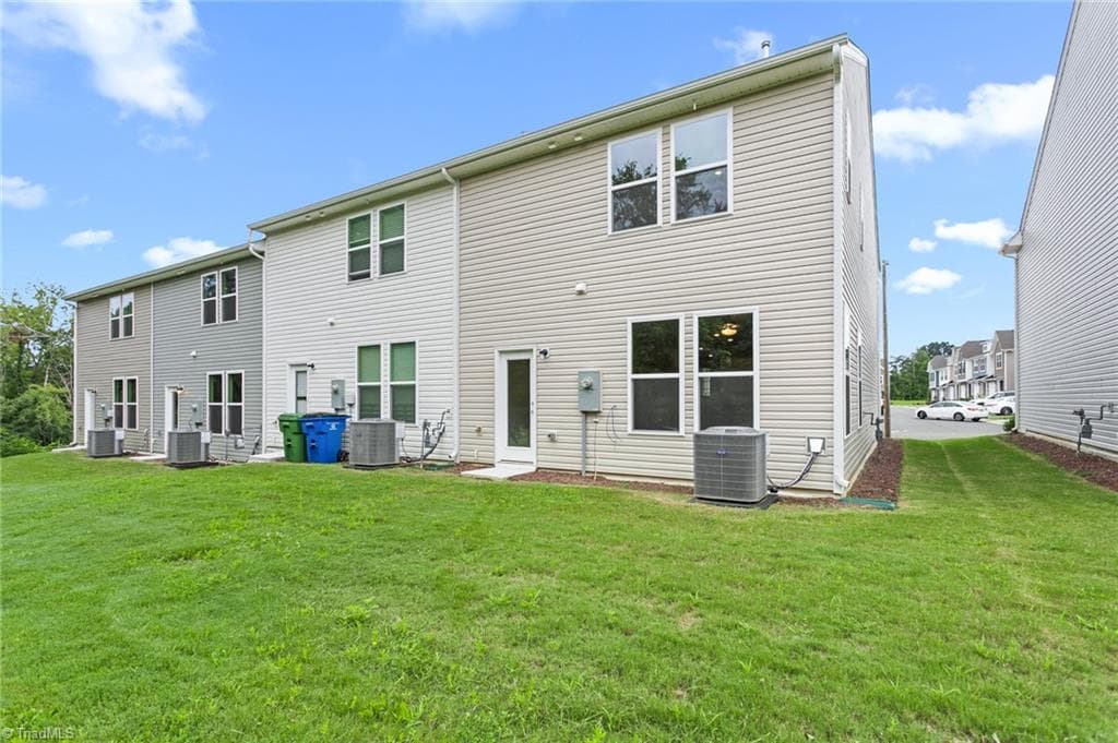 Stick/Site Built at 2124 Willow Glen Drive, Graham NC 27253, photo 28 of 43