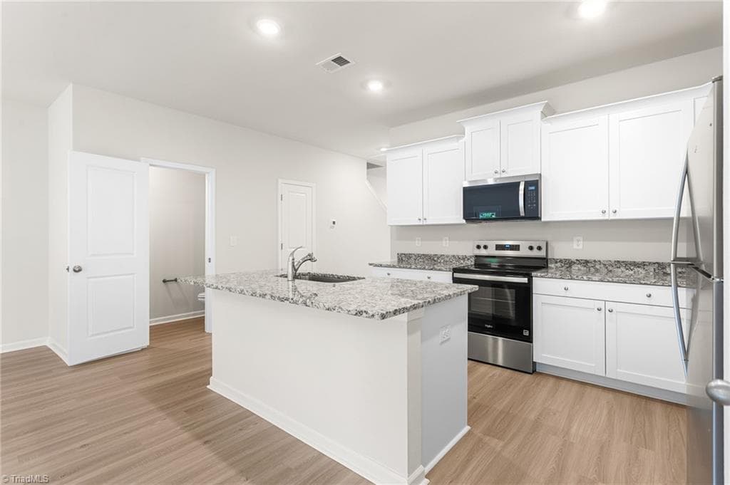 Stick/Site Built at 2124 Willow Glen Drive, Graham NC 27253, photo 11 of 43