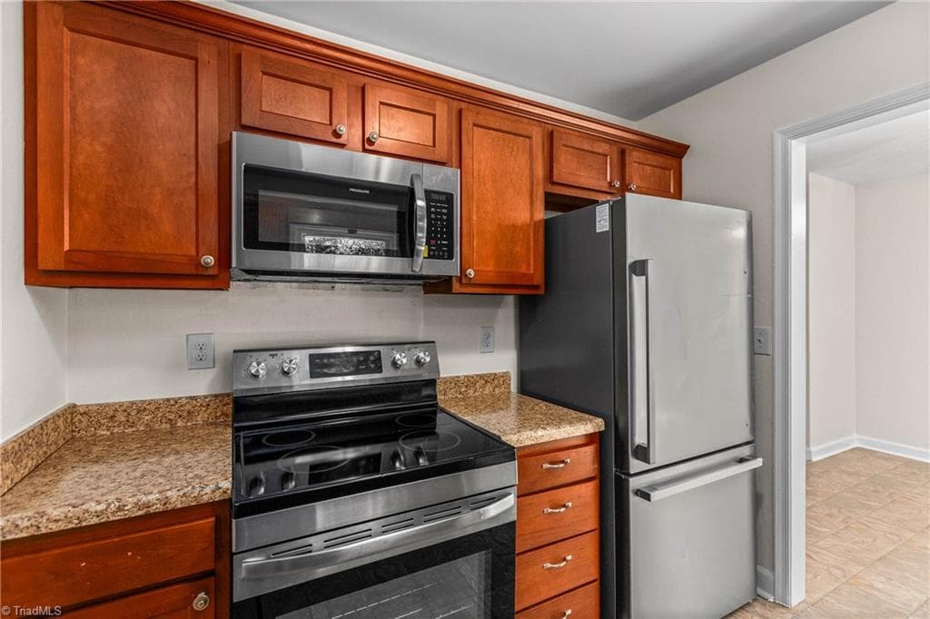 Stick/Site Built at 3913 Enterprise Road, Lexington NC 27295, photo 10 of 24