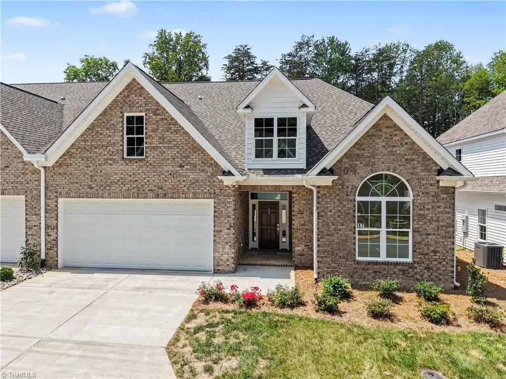 Stick/Site Built at 17 Asher Lane, Greensboro NC 27455, photo 2 of 38