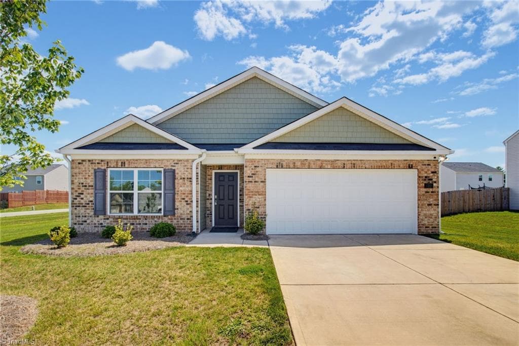 122 Stone River Way, Mayodan NC 27027