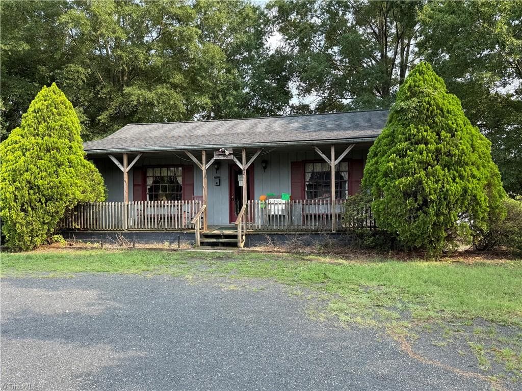 Investment at 1624 E Meadow Road, Eden NC 27288
