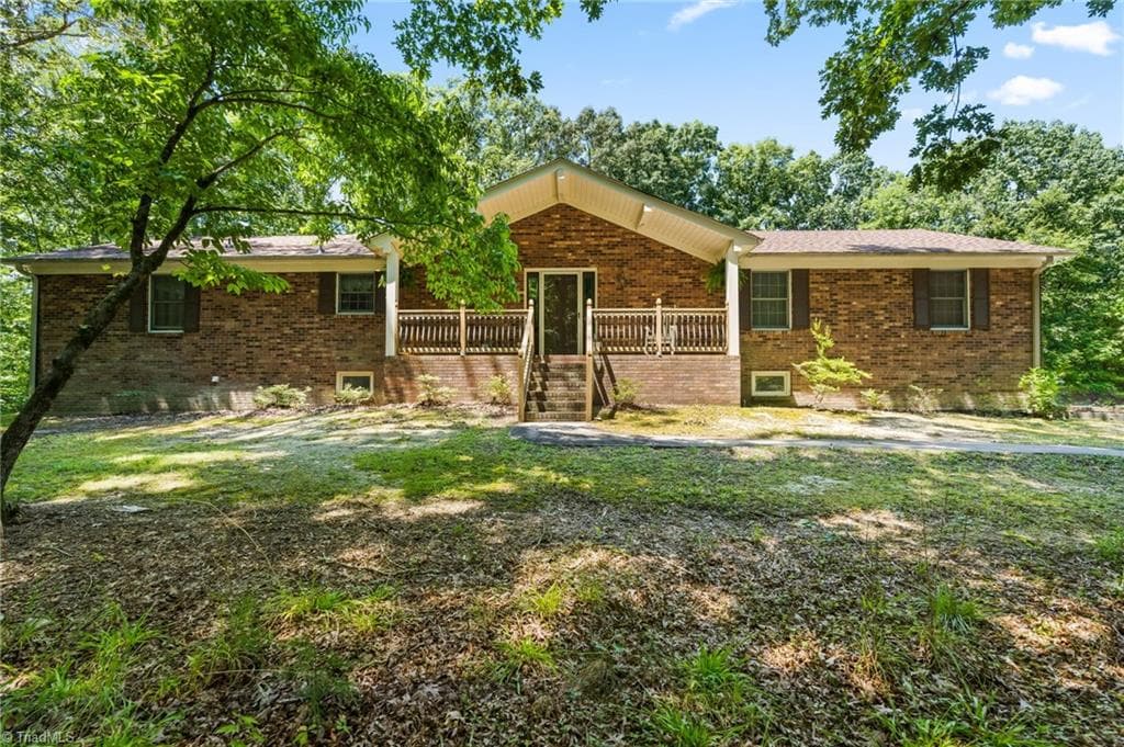 288 Hillside Court, Winston-Salem NC 27107